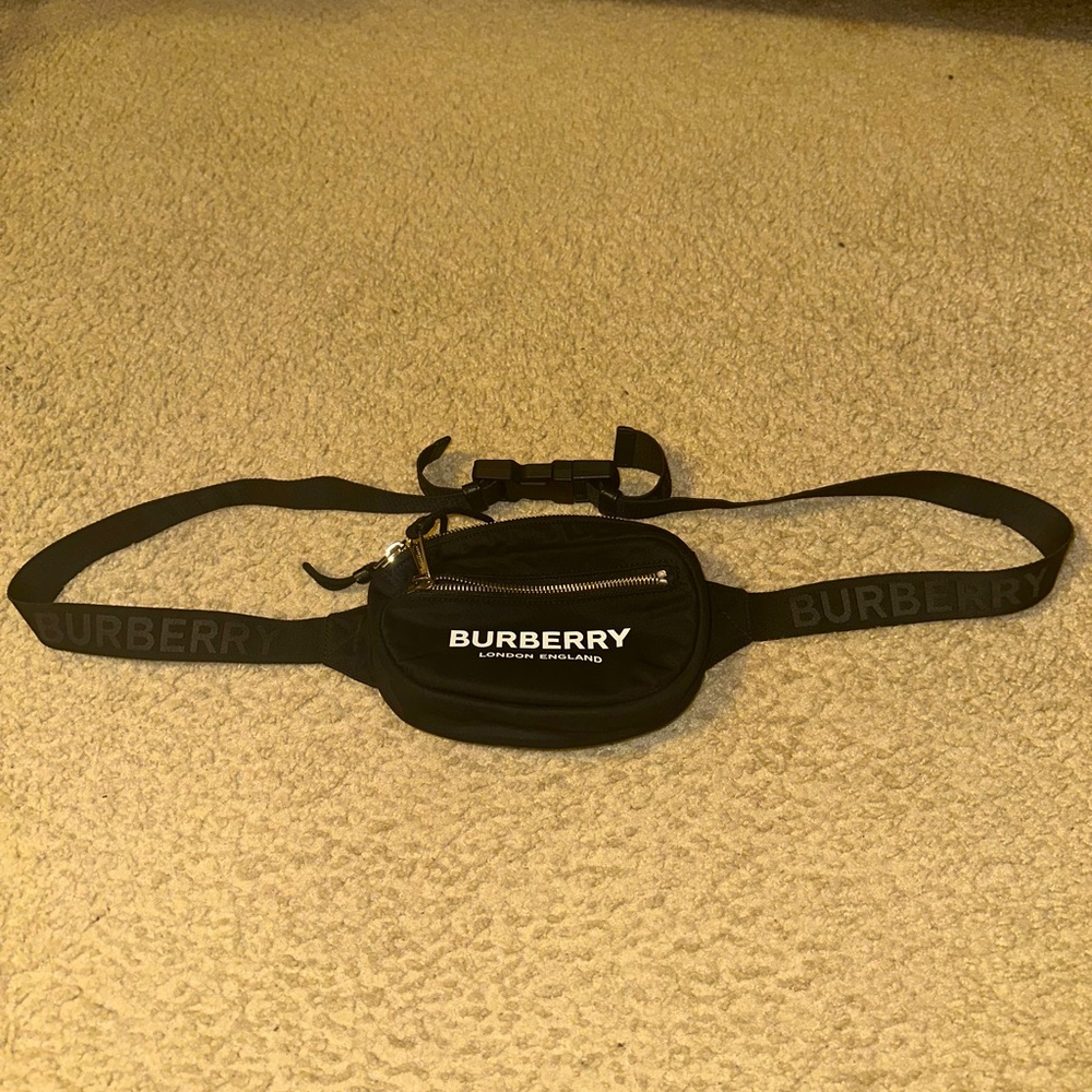 Burberry belt bag